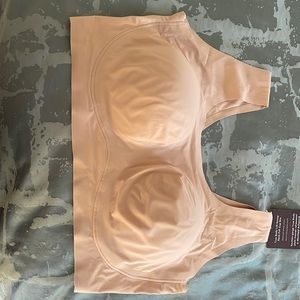 True&Co TB Lift Scoop Neck bra